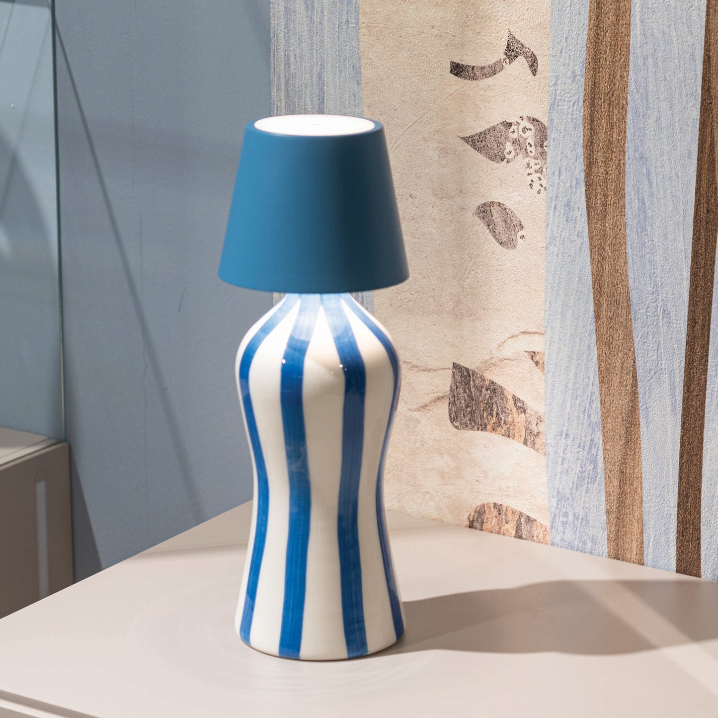 artjar Poldina Stopper table lamp