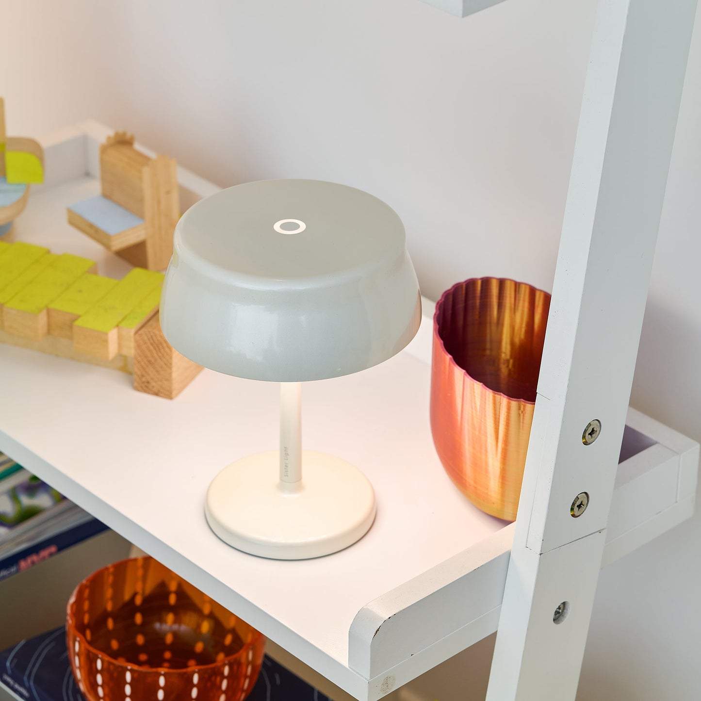 artjar Sister Light Wi-Fi mini table lamp