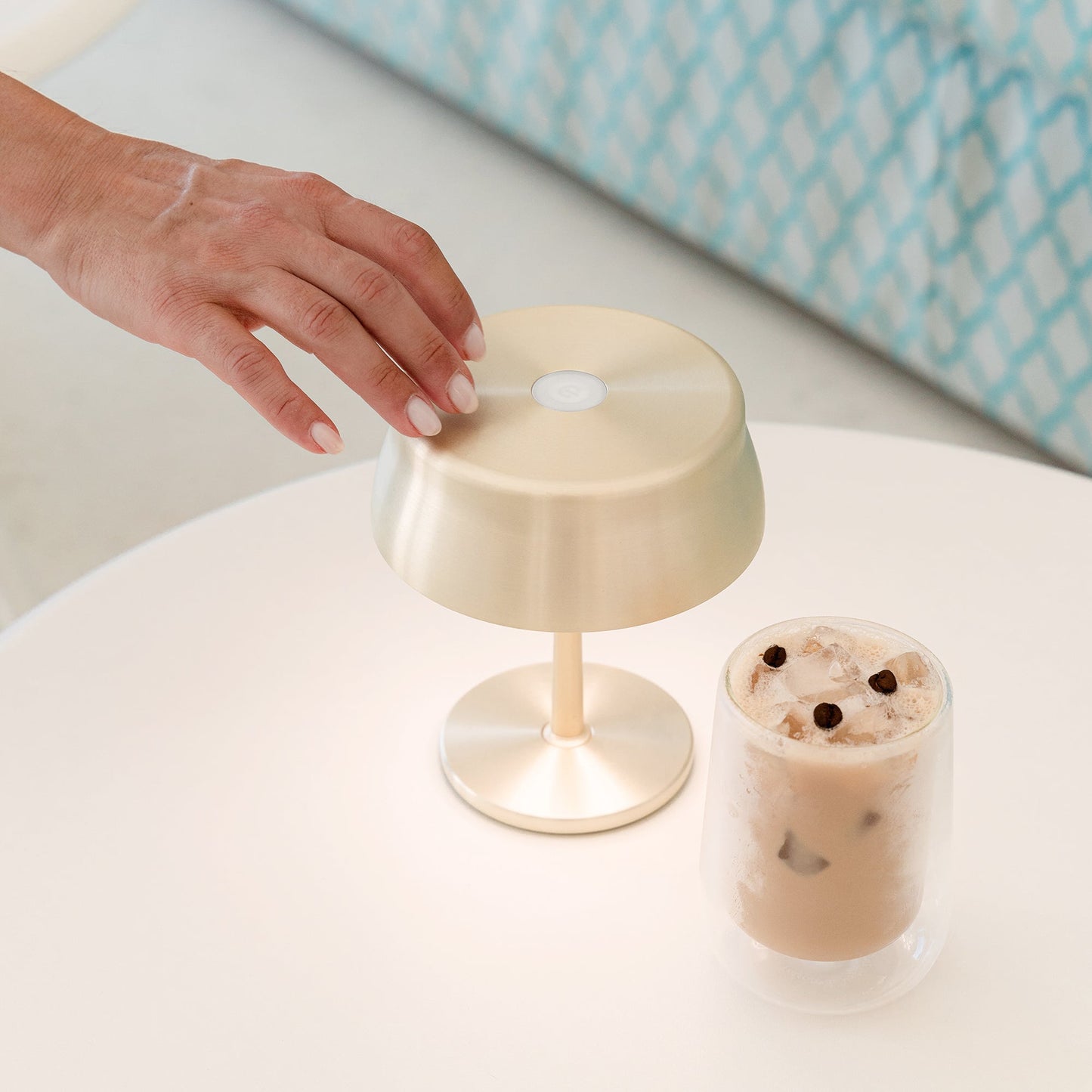 artjar Sister Light Wi-Fi mini table lamp